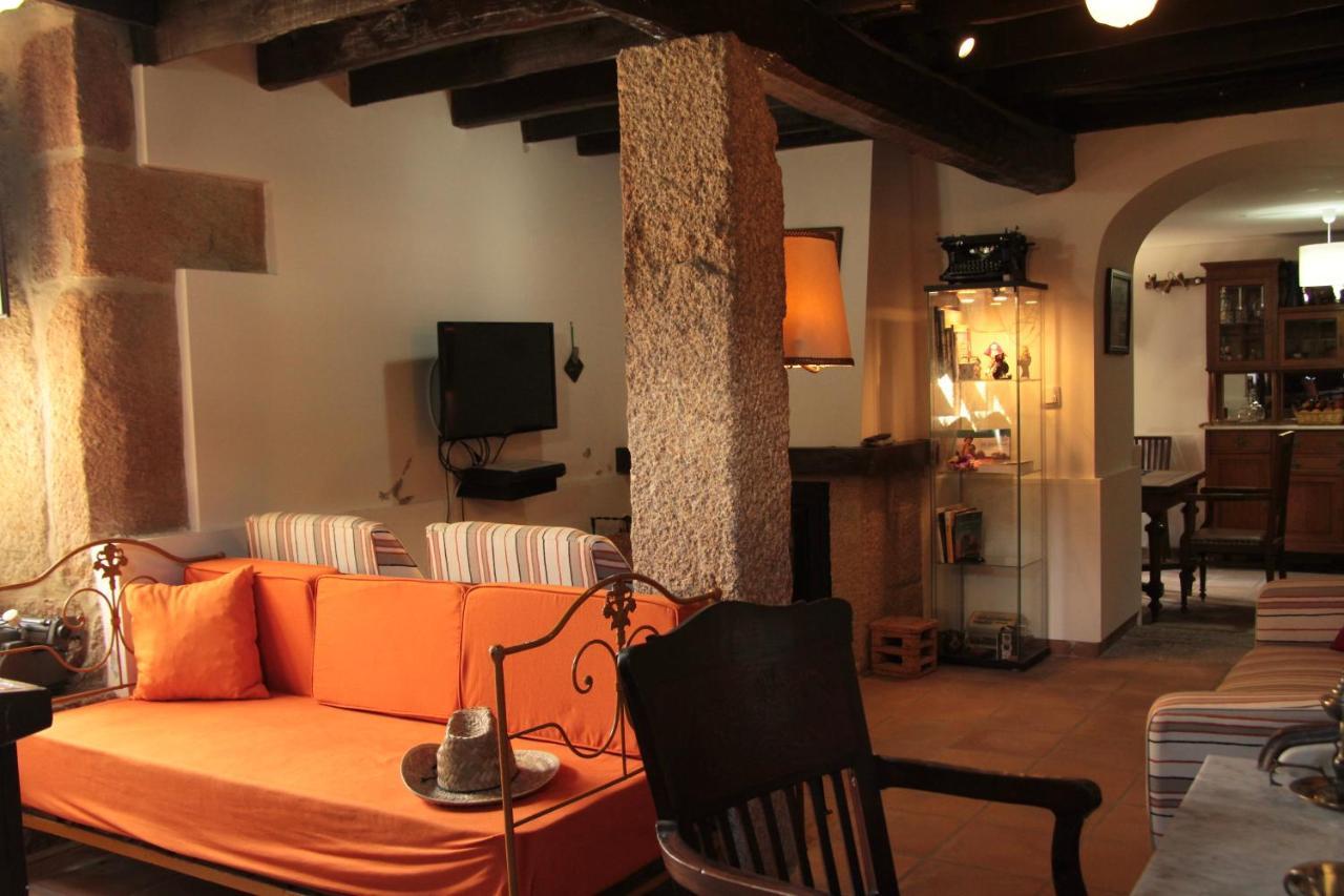 Casa Do Balcao Guest House Alcains ภายนอก รูปภาพ