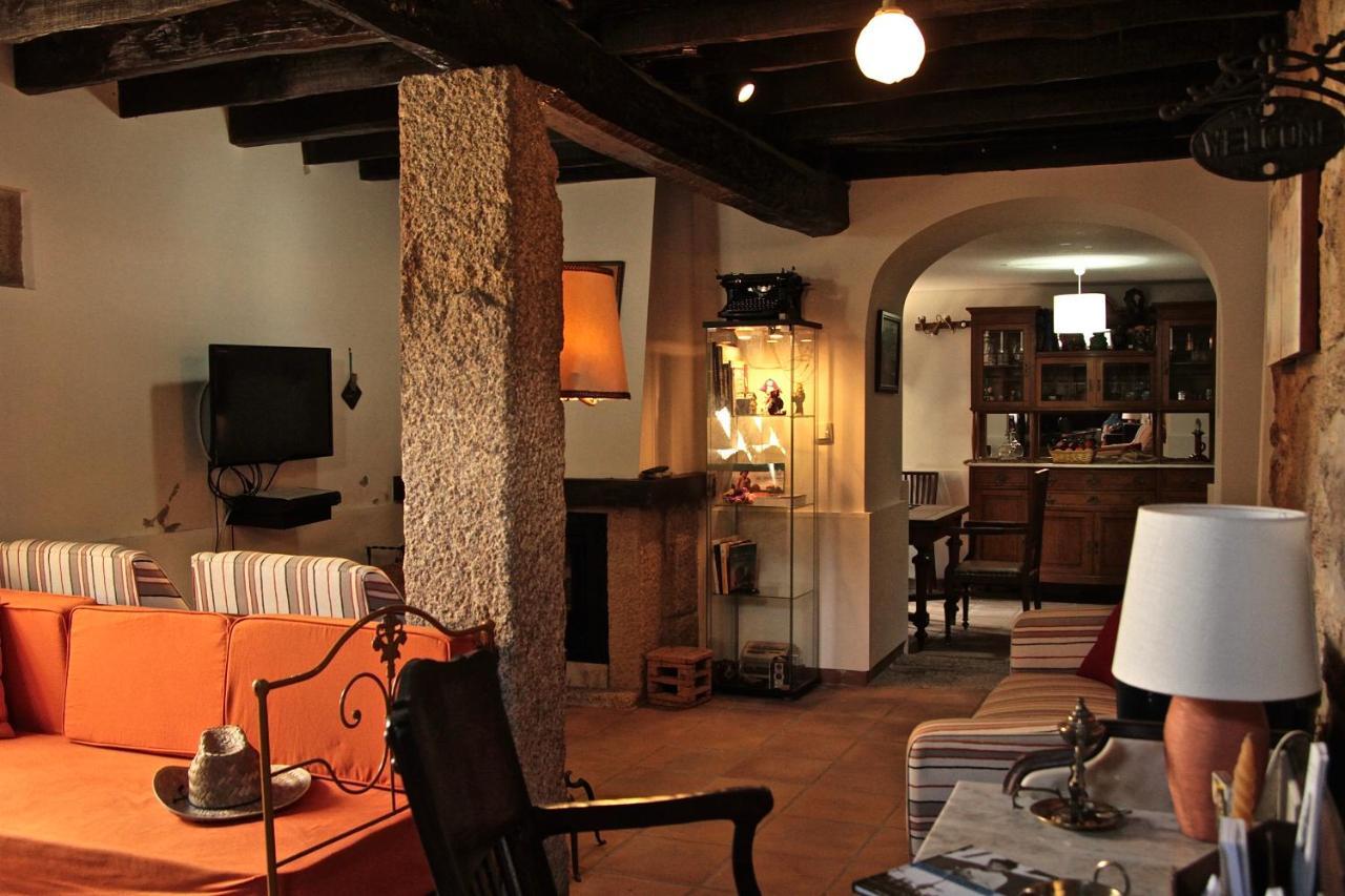 Casa Do Balcao Guest House Alcains ภายนอก รูปภาพ