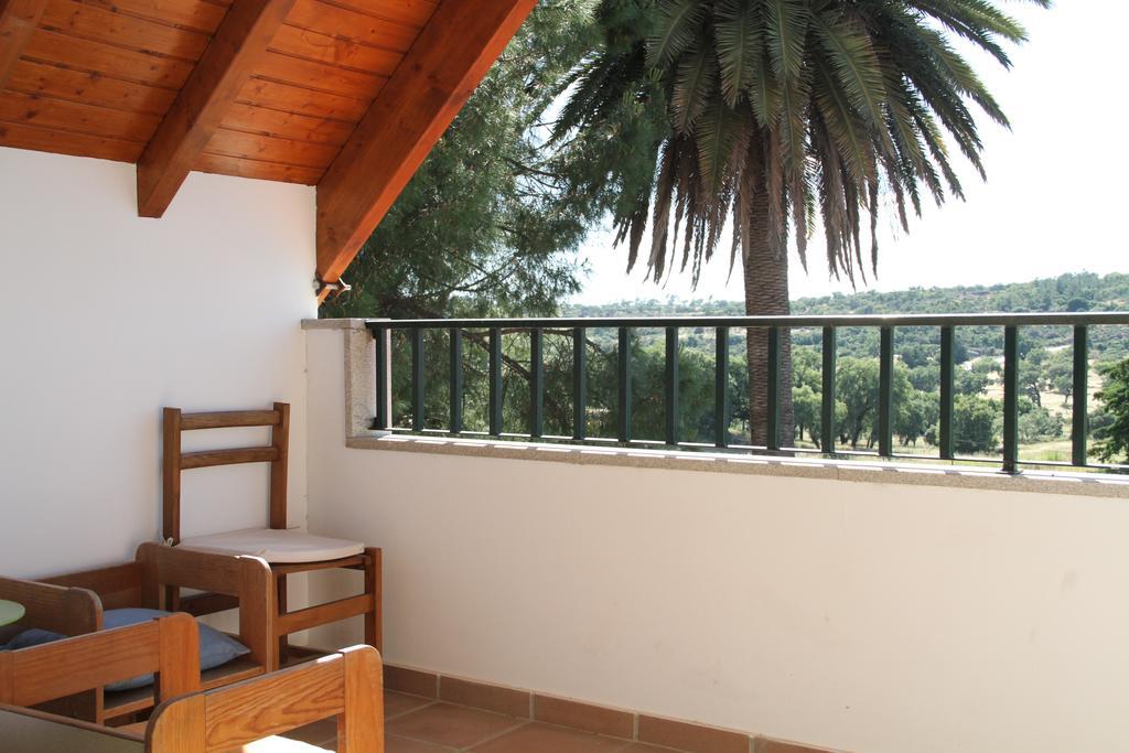 Casa Do Balcao Guest House Alcains ภายนอก รูปภาพ